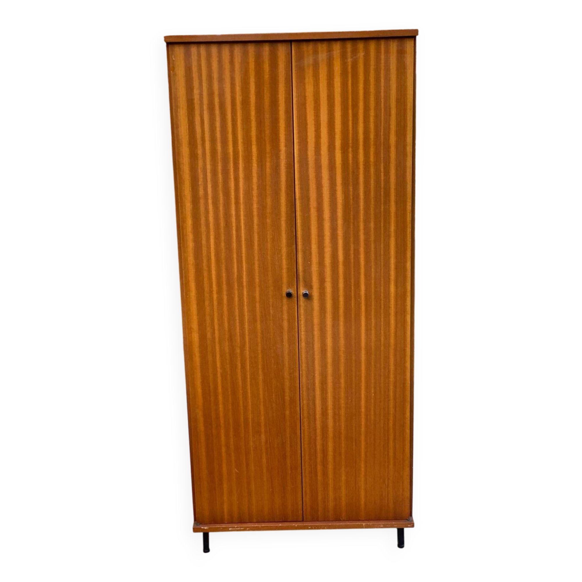Armoire scandinave avec tringle 173cm