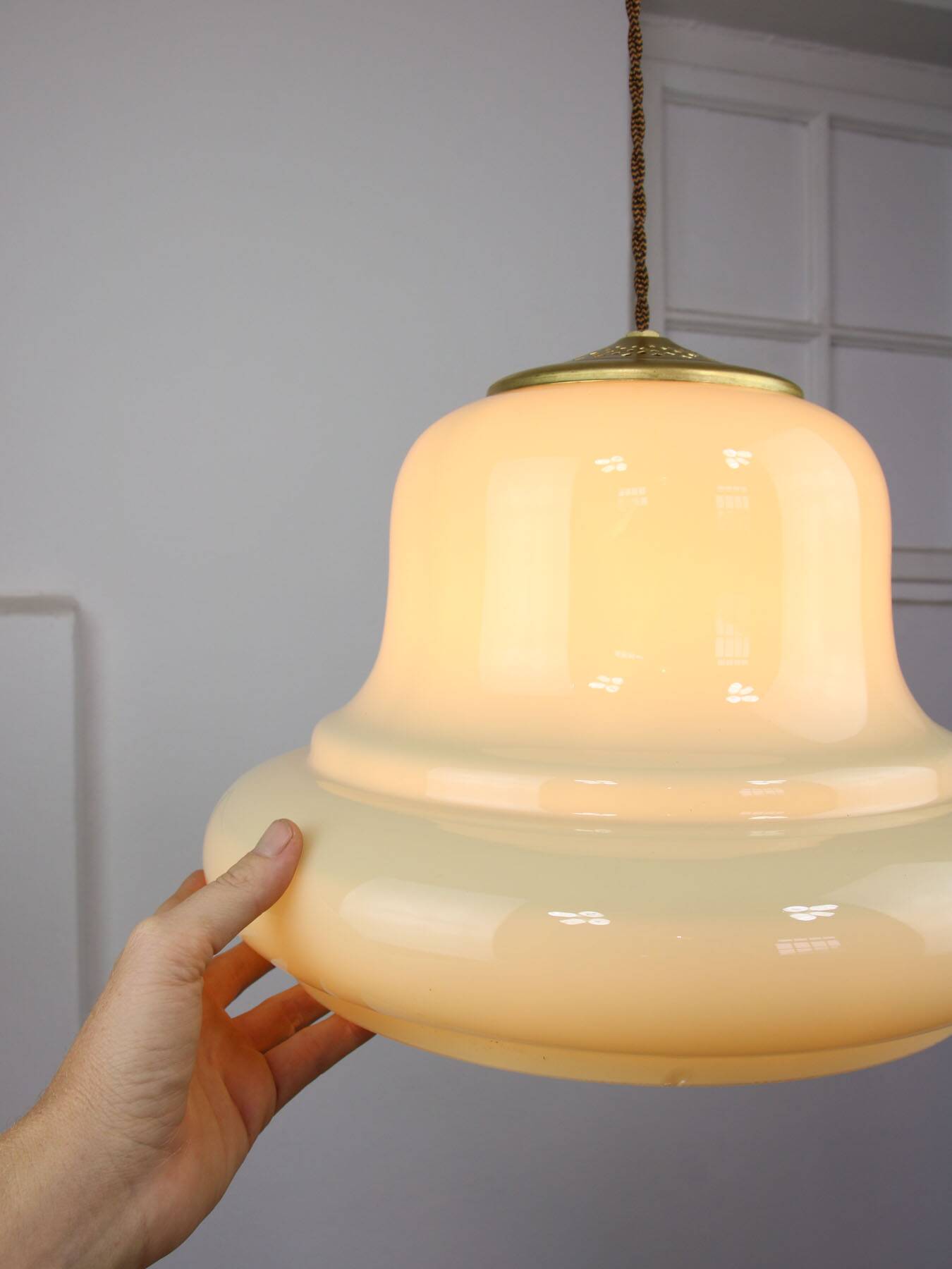 Mid-century italian yellow brass and glass pendant lamp