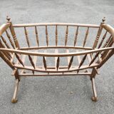Swan neck cradle