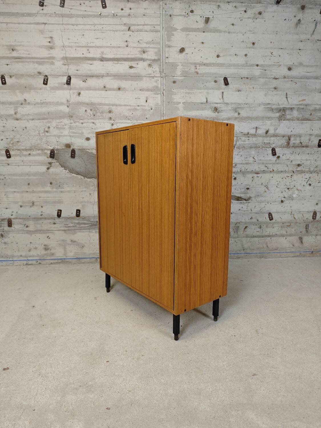 Vintage storage unit