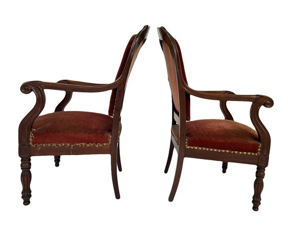 Paire de fauteuils Louis Philippe en acajou massif