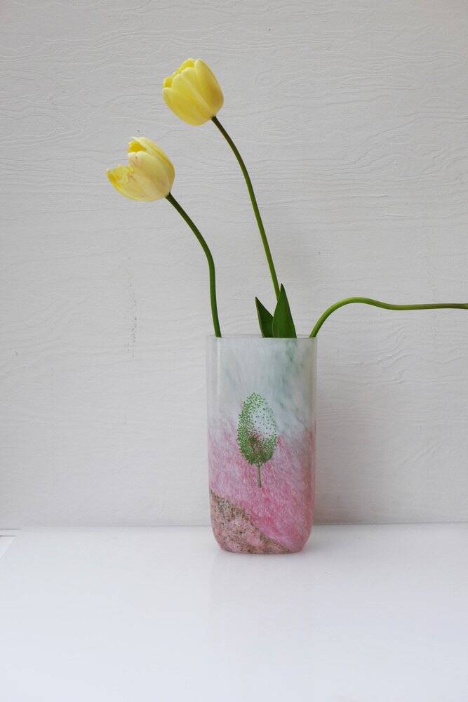 Scandinavian glass art vase known as May by Kjell Engman for Kosta Boda, 1980s