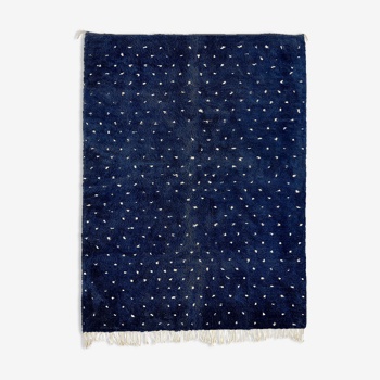 Tapis marocain moderne bleu foncé