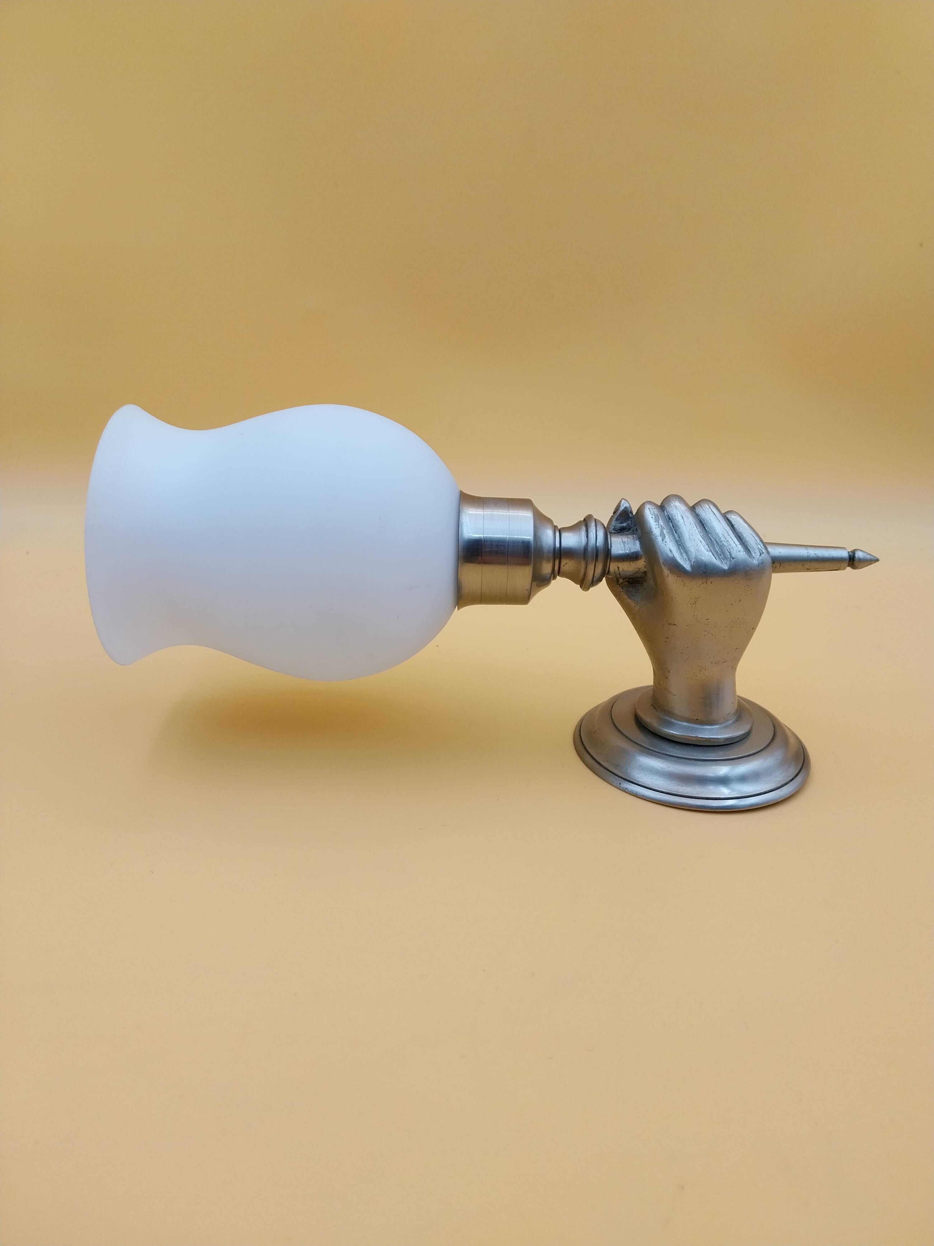 Metal wall light with opaline globe