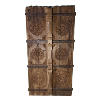 Porte ancienne en bois