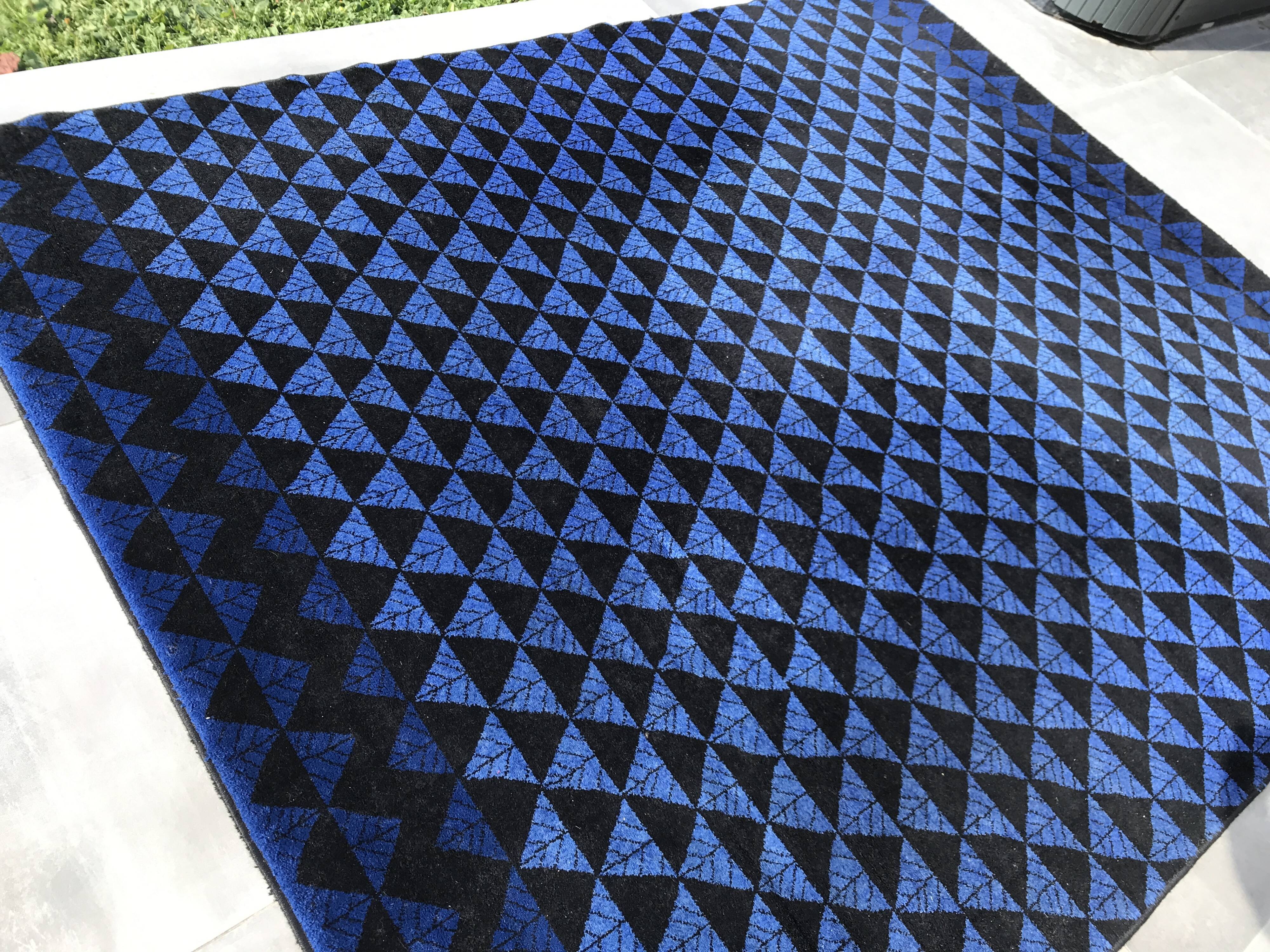 Geometric carpet, 1980 - 199x247cm