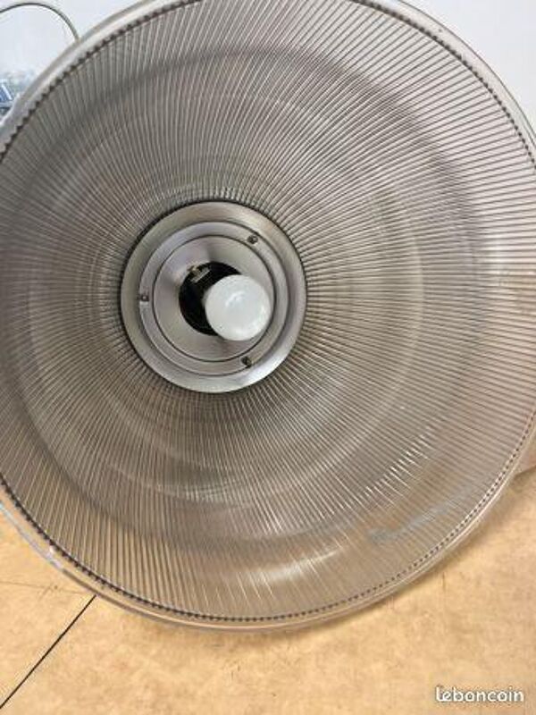 Lot de suspensions en forme de cloche