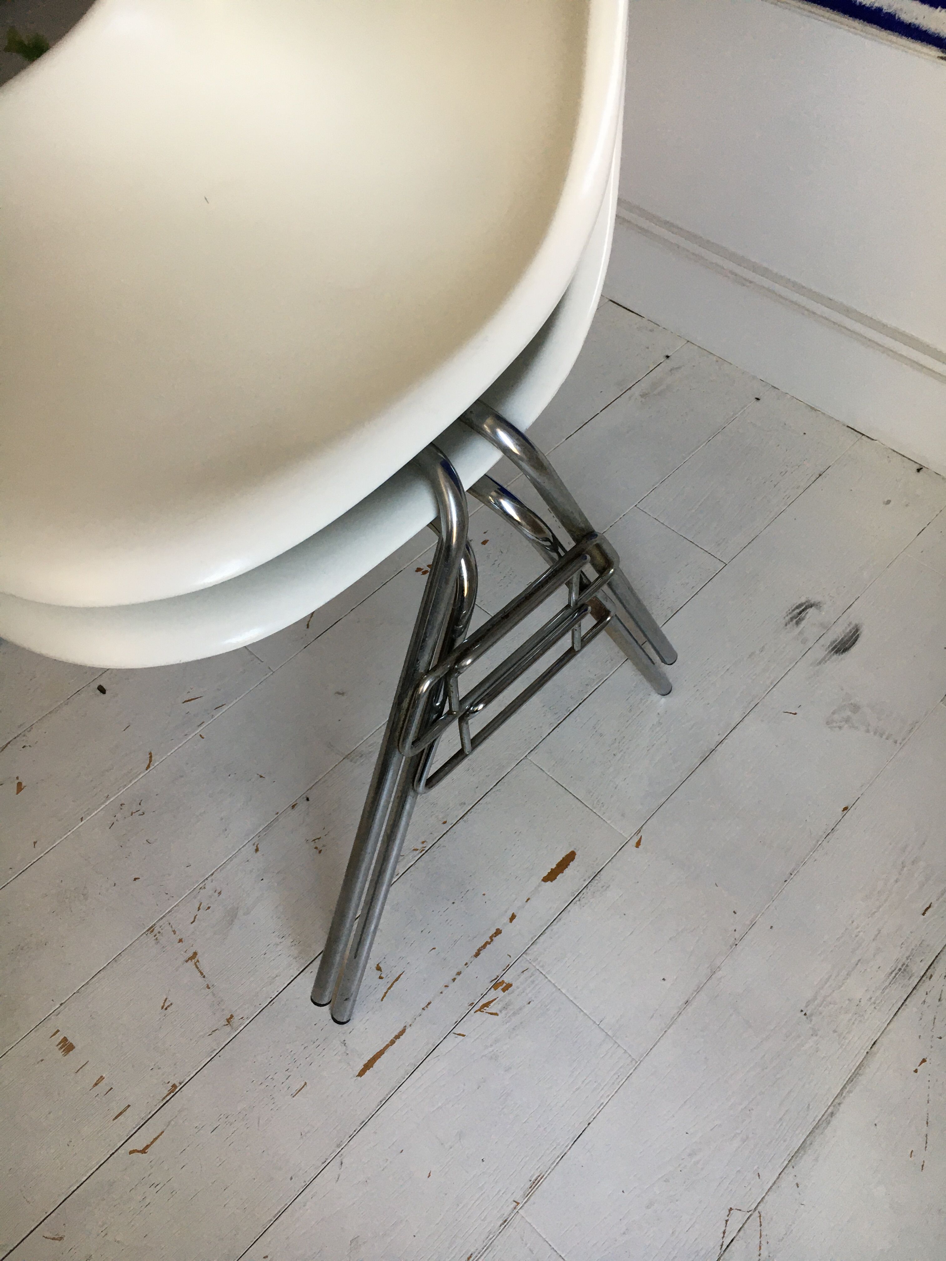 Chaise DSS en fibre de verre par Charles et Ray Eames
