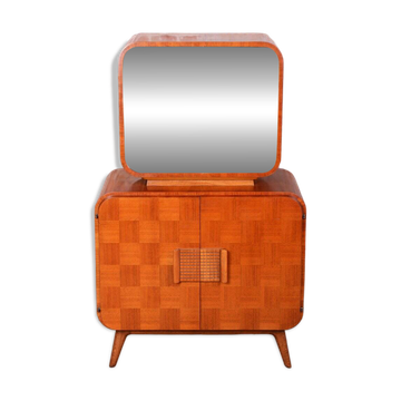Czech Art Deco Sideboard in Walnut attributed to J. Halabala for Up Zavody, 1940s