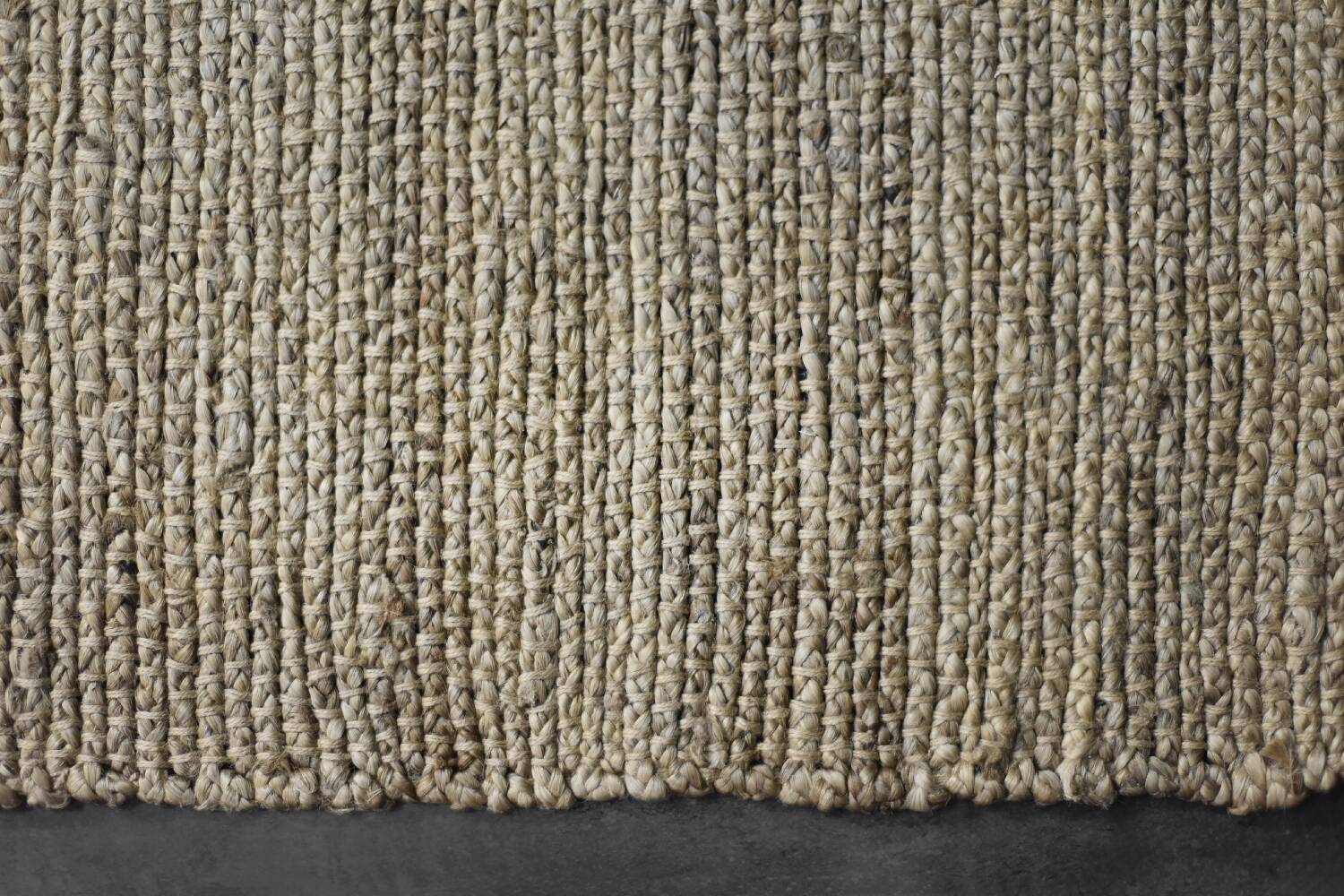 Flat-woven jute Indian rug, 1970s