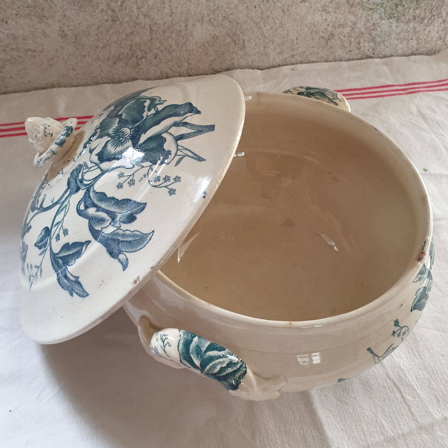 Iron earth soup tureen Faïenceries de Lyon