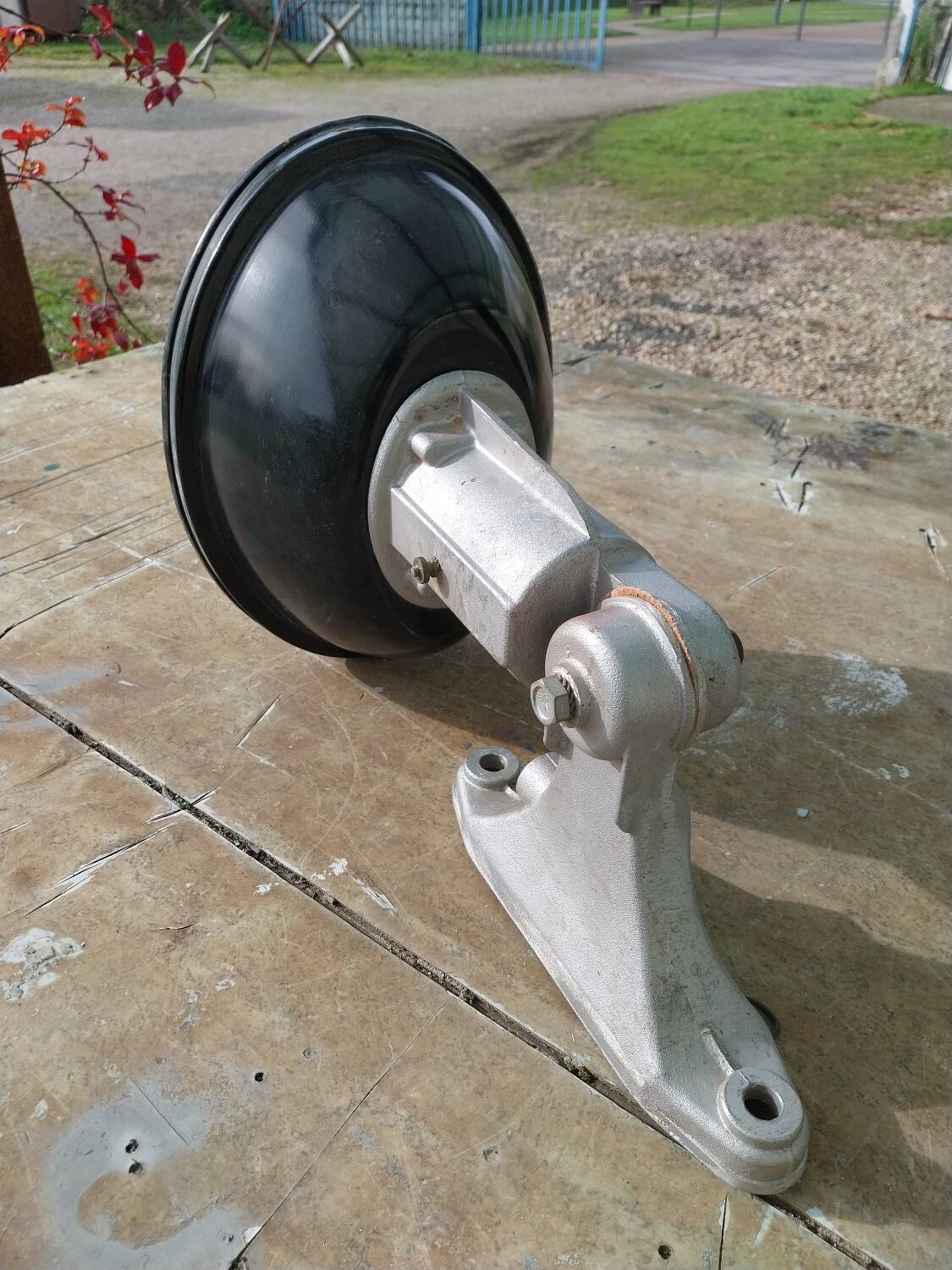 Industrial wall light