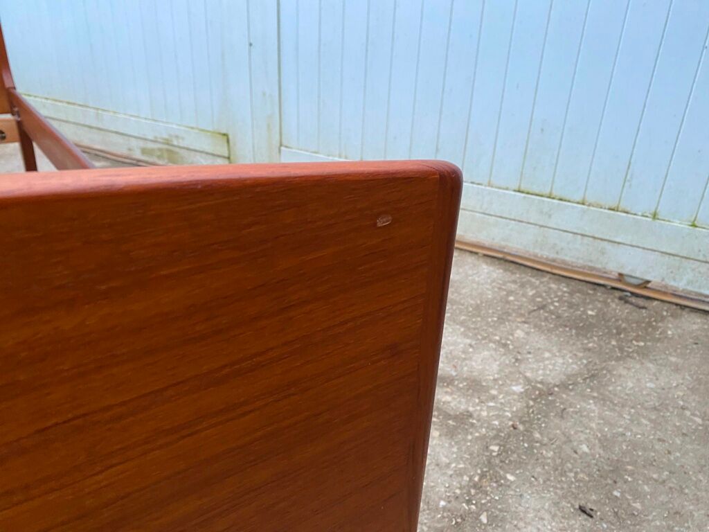 Single bed in Scandinavian NF teak 60s