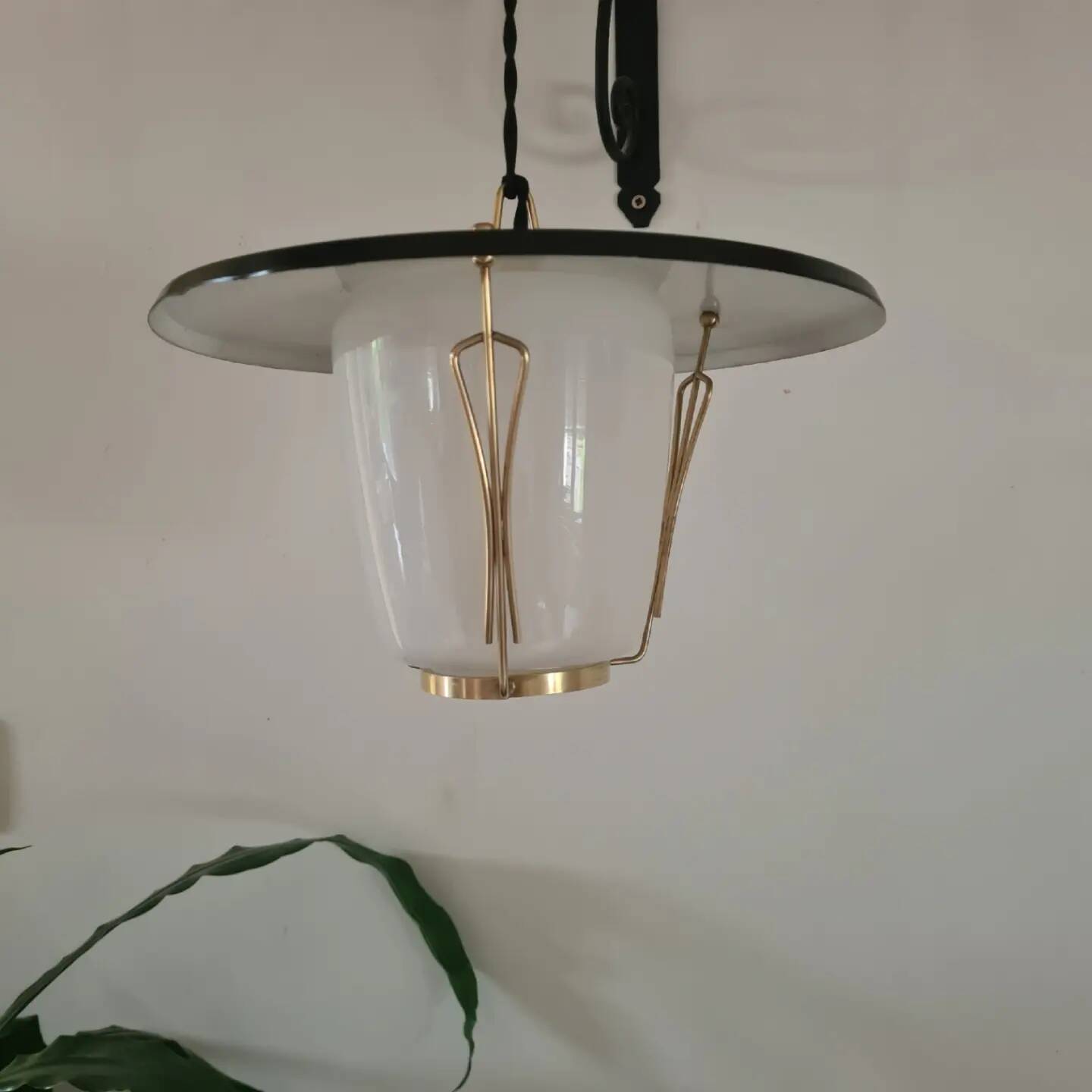 Vintage suspension sheet brass opaline glass