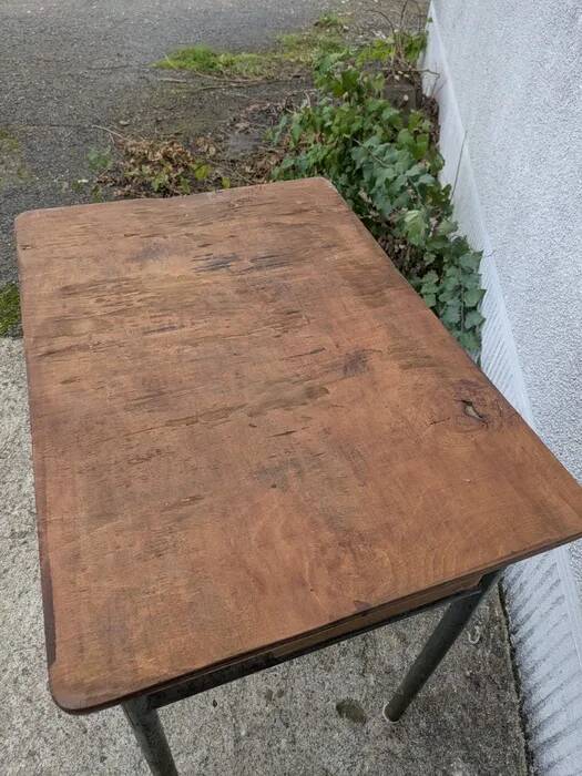 Adult desk