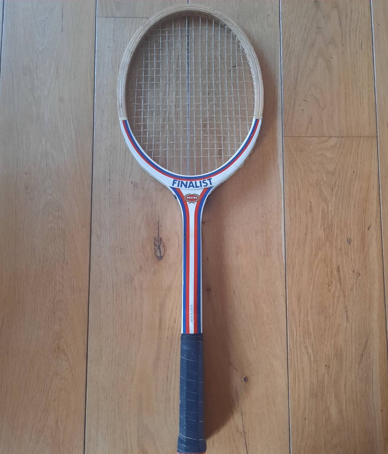 Vintage Maxima Finalist wooden tennis racket