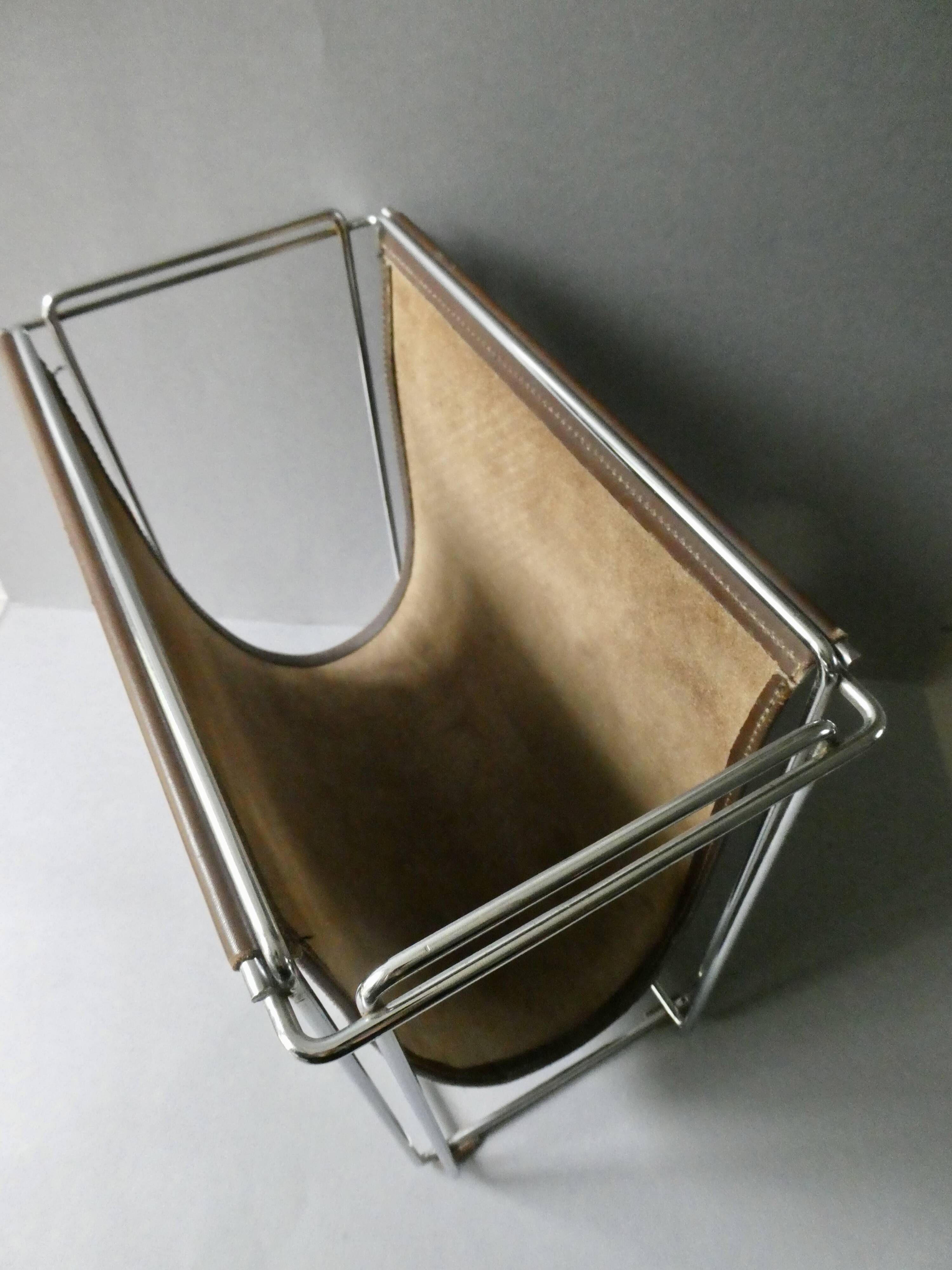 Gérard Rignault Group S.A. magazine rack from the 70s, metal and leather