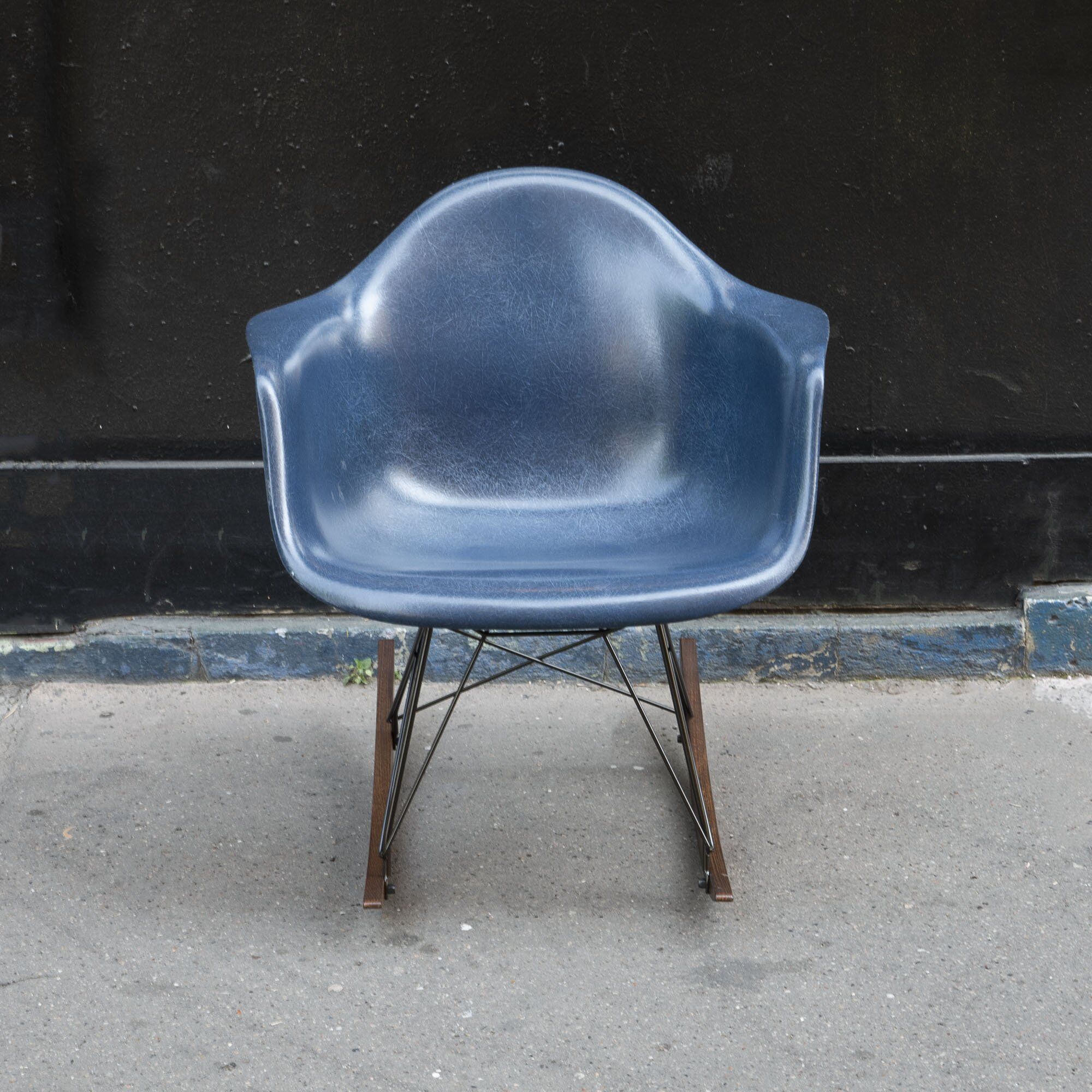 Rocking chair RAR Navy Blue by Charles & Ray Eames - Herman Miller-1970