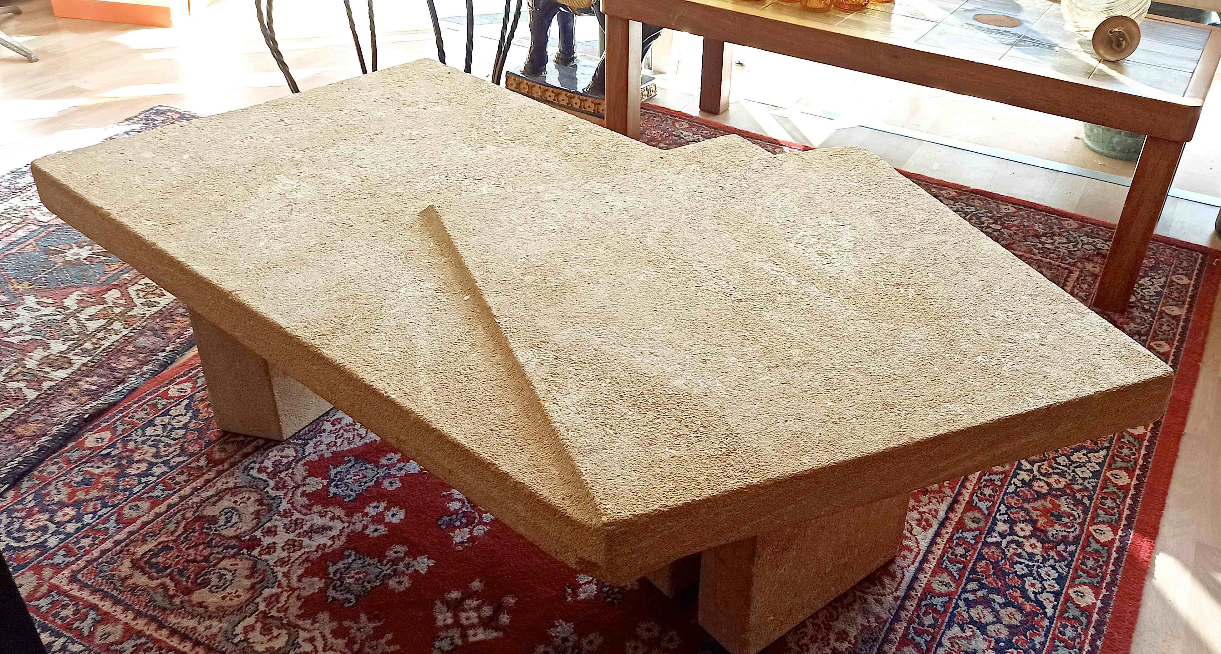 Brutalist coffee table 70s natural stone of Les Eyzies