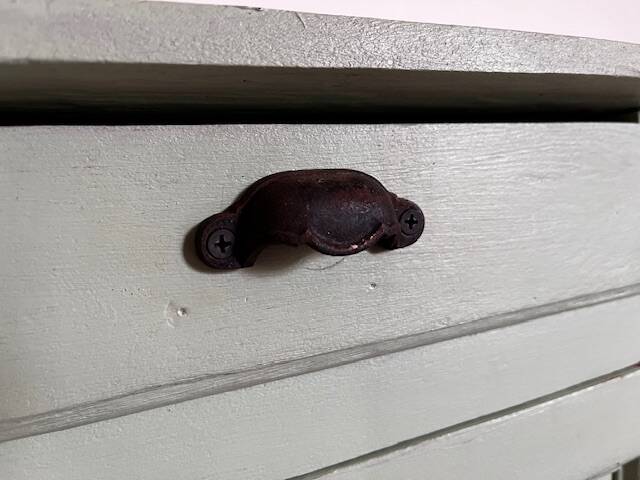 Green Parisian Buffet