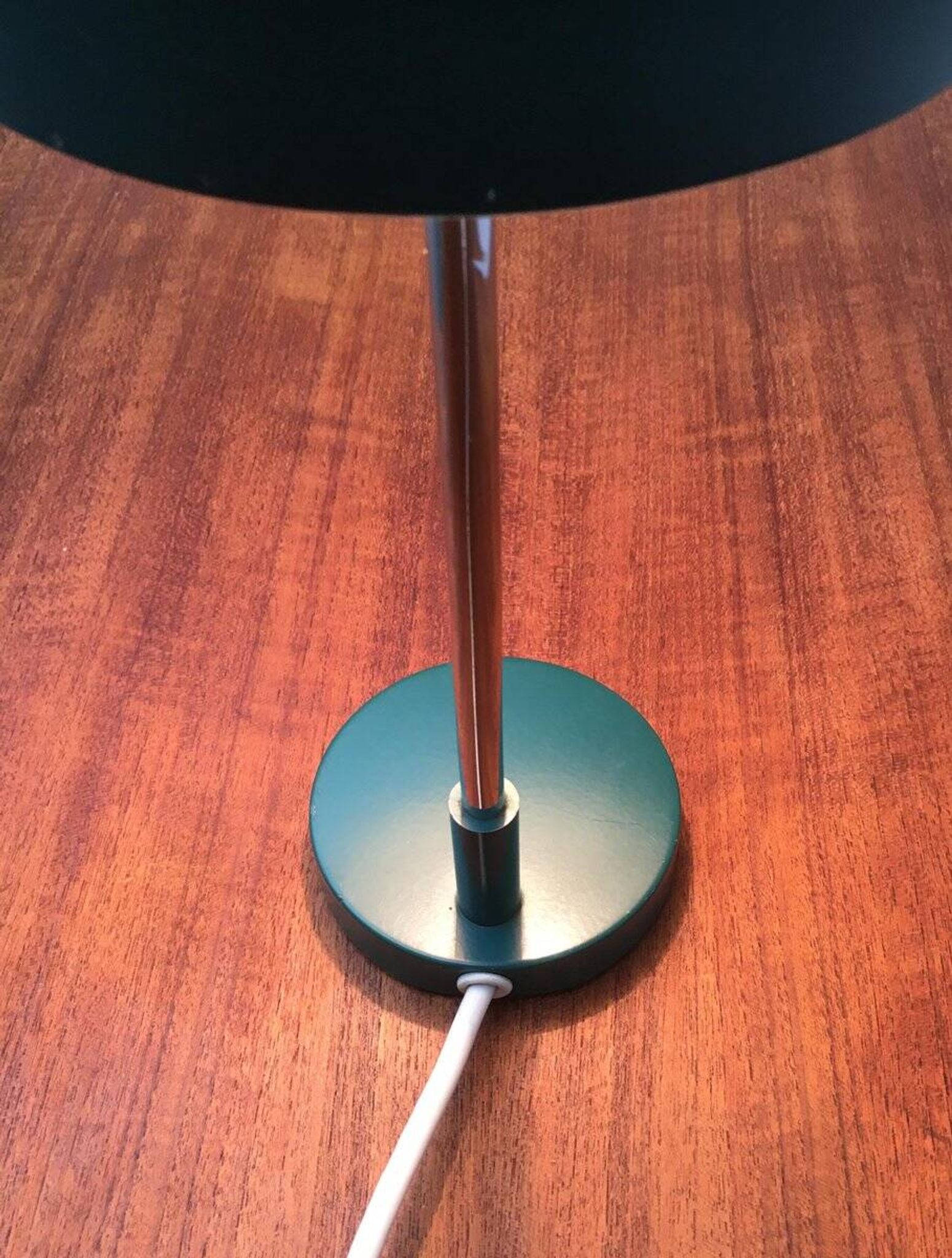 Lampe de table allemande 6890 de milieu de siècle de Kaiser Idell / Kaiser Leuchten