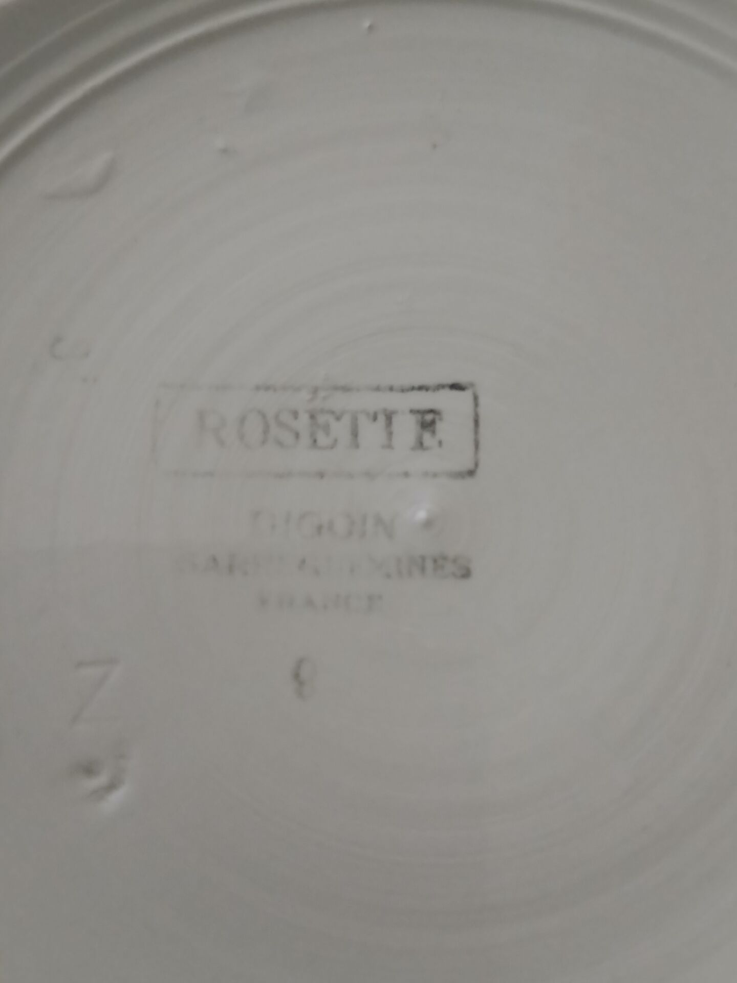 Soup tureen