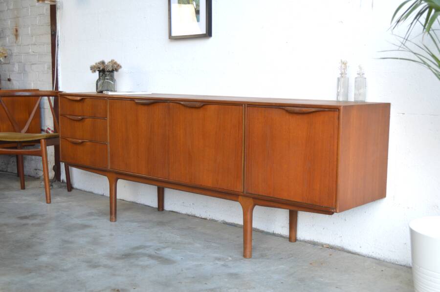 Enfilade by McIntosh – Dunvegan * 201.5 cm