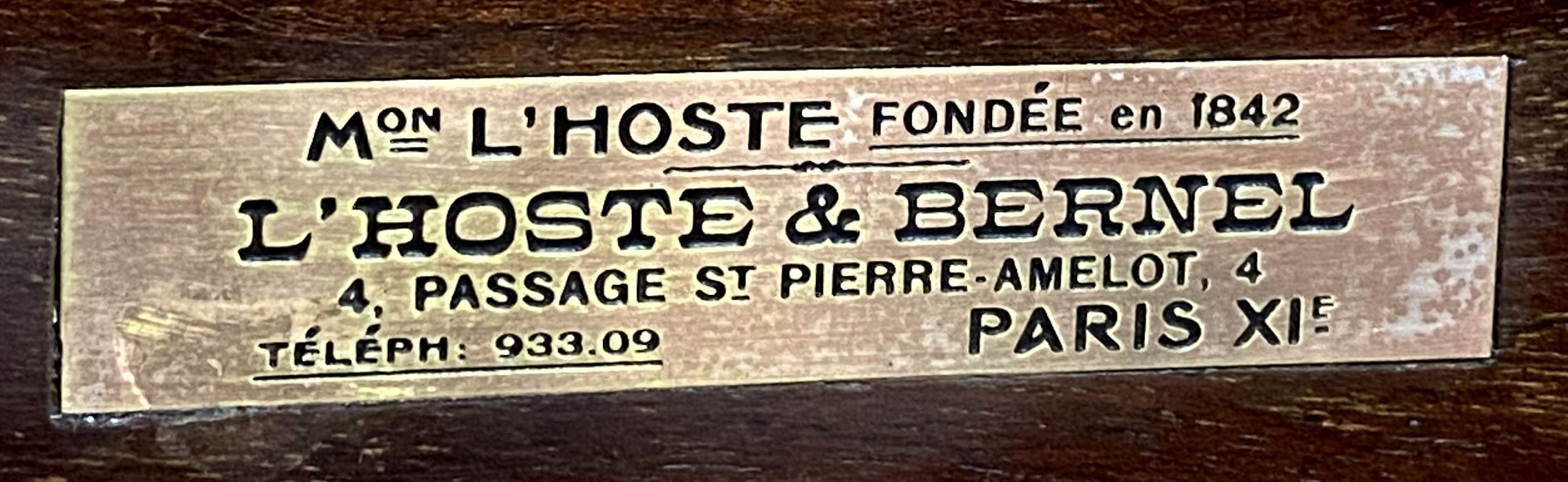 Lit corbeille Louis XVI en acajou estampillé L'Hoste & Bernel à Paris
