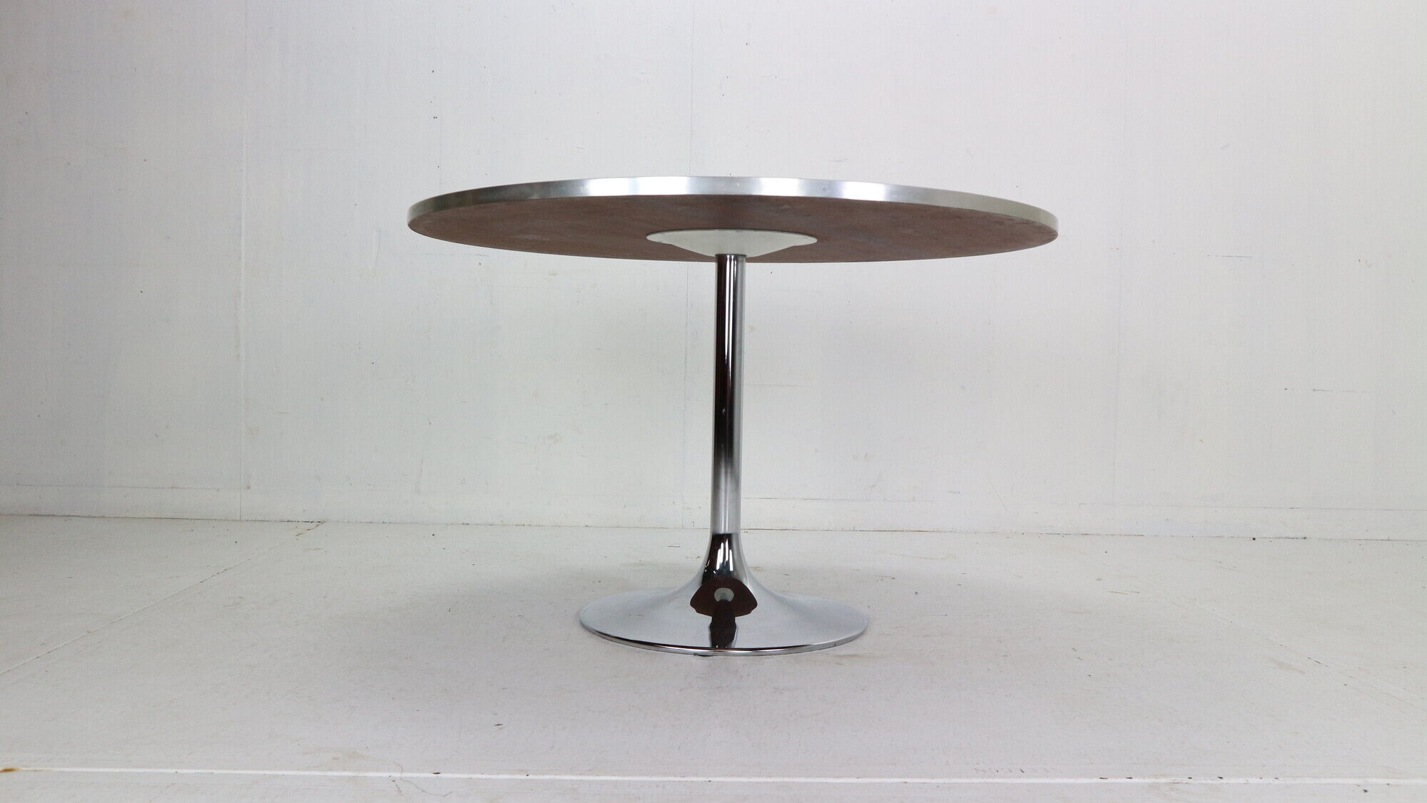 Börje johanson round white & chrome "tulip" dinning table, 1968 sweden