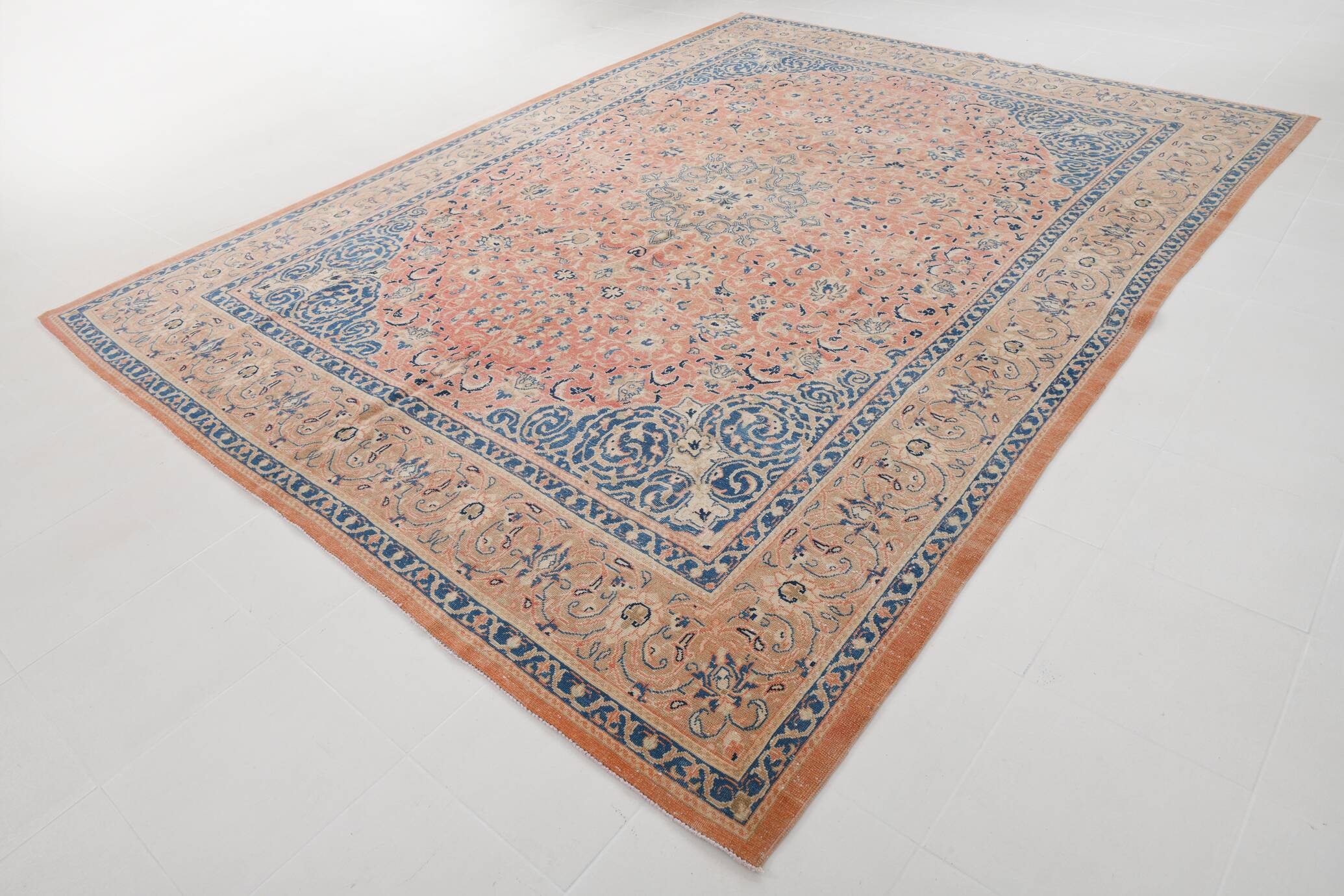 Rare Tapis Persan Ancien, Chef-d’œuvre Fait Main en Laine Naturelle