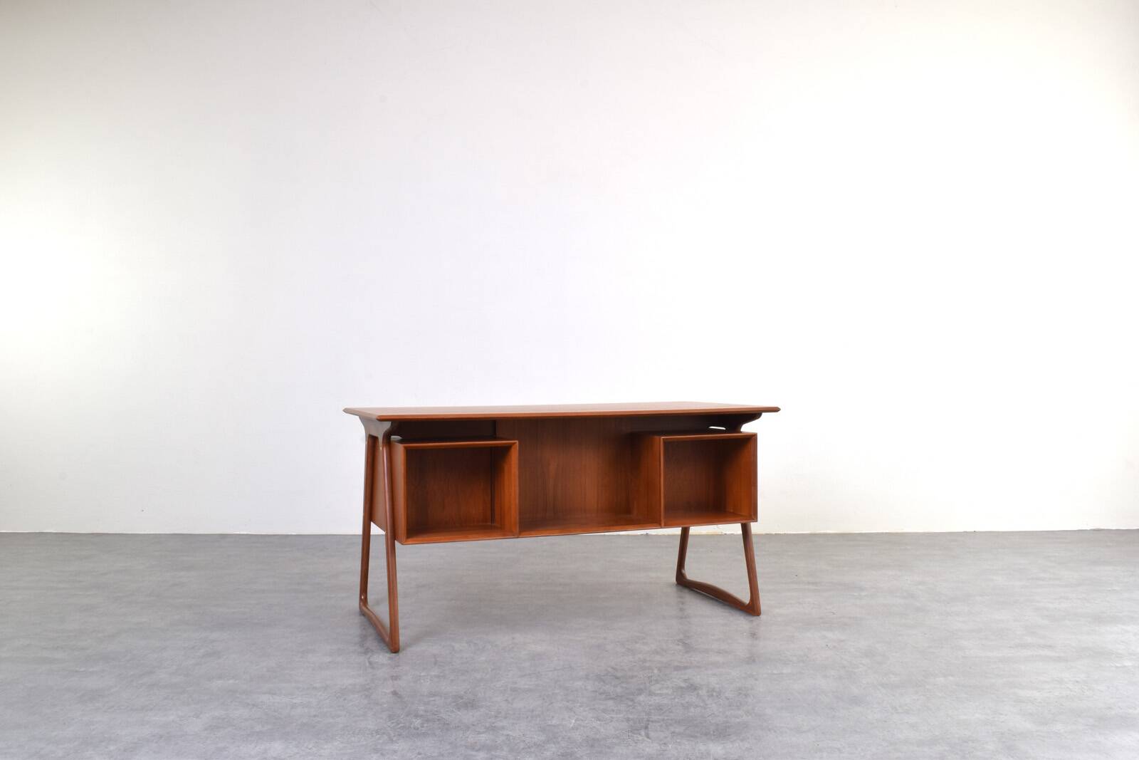 Mid-Century Danish Teak Executive Desk by Svend Åge Madsen for H.P. Hansen,
