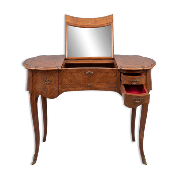 Louis XV style hairdresser