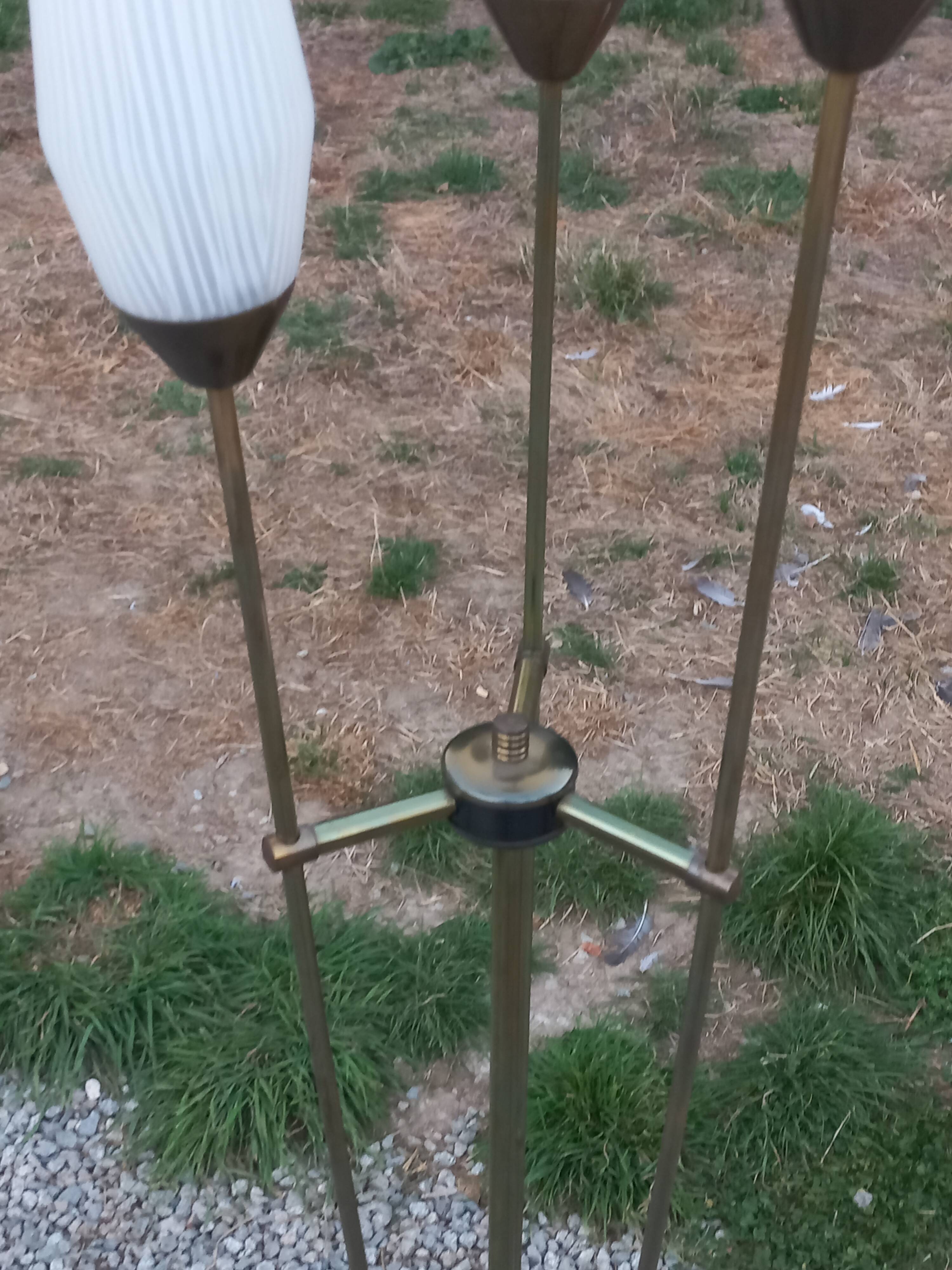 Vintage Lunel floor lamp with 3 golden metal tulips from the 1960s.