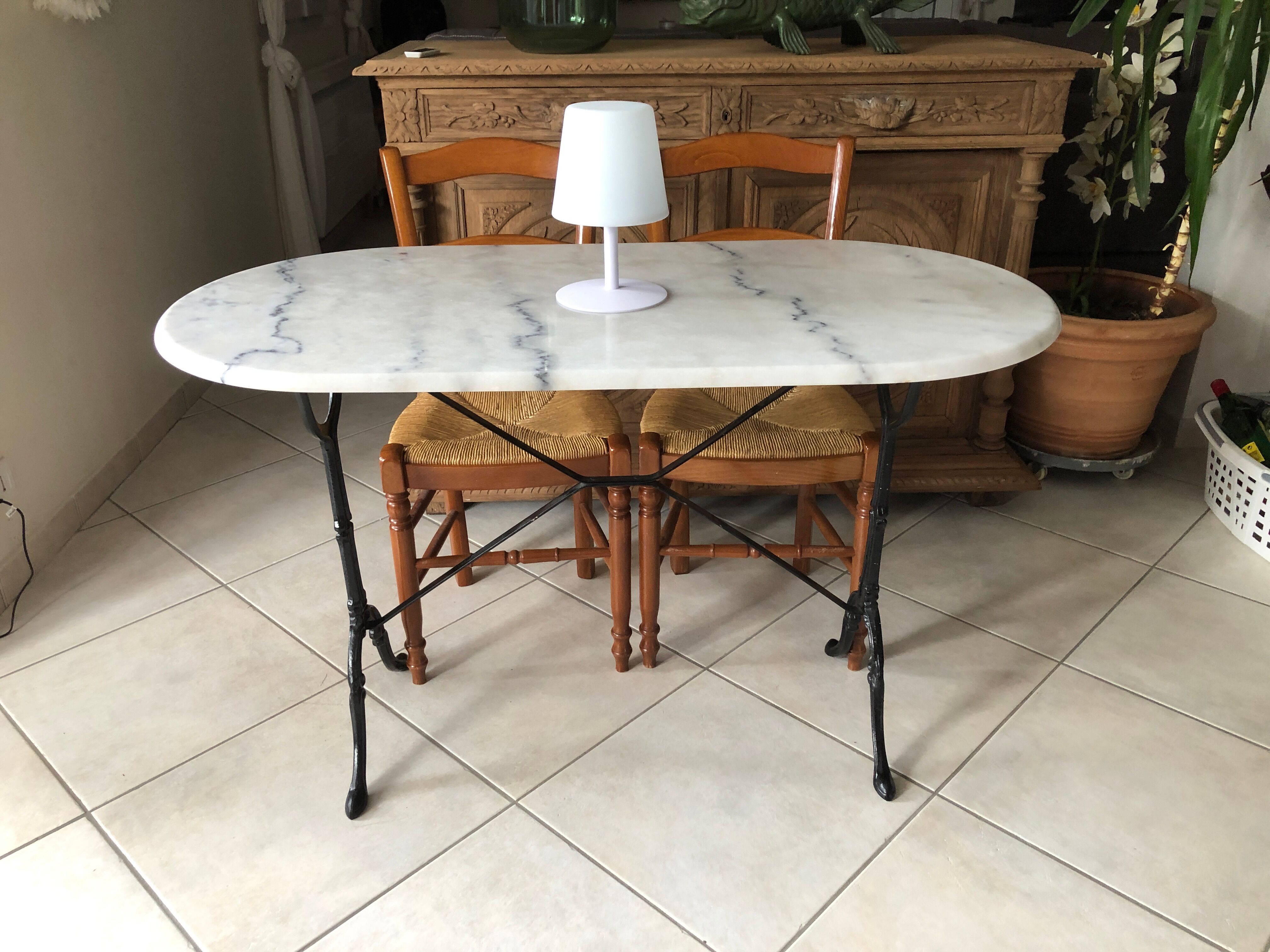 Table bistrot en marbre