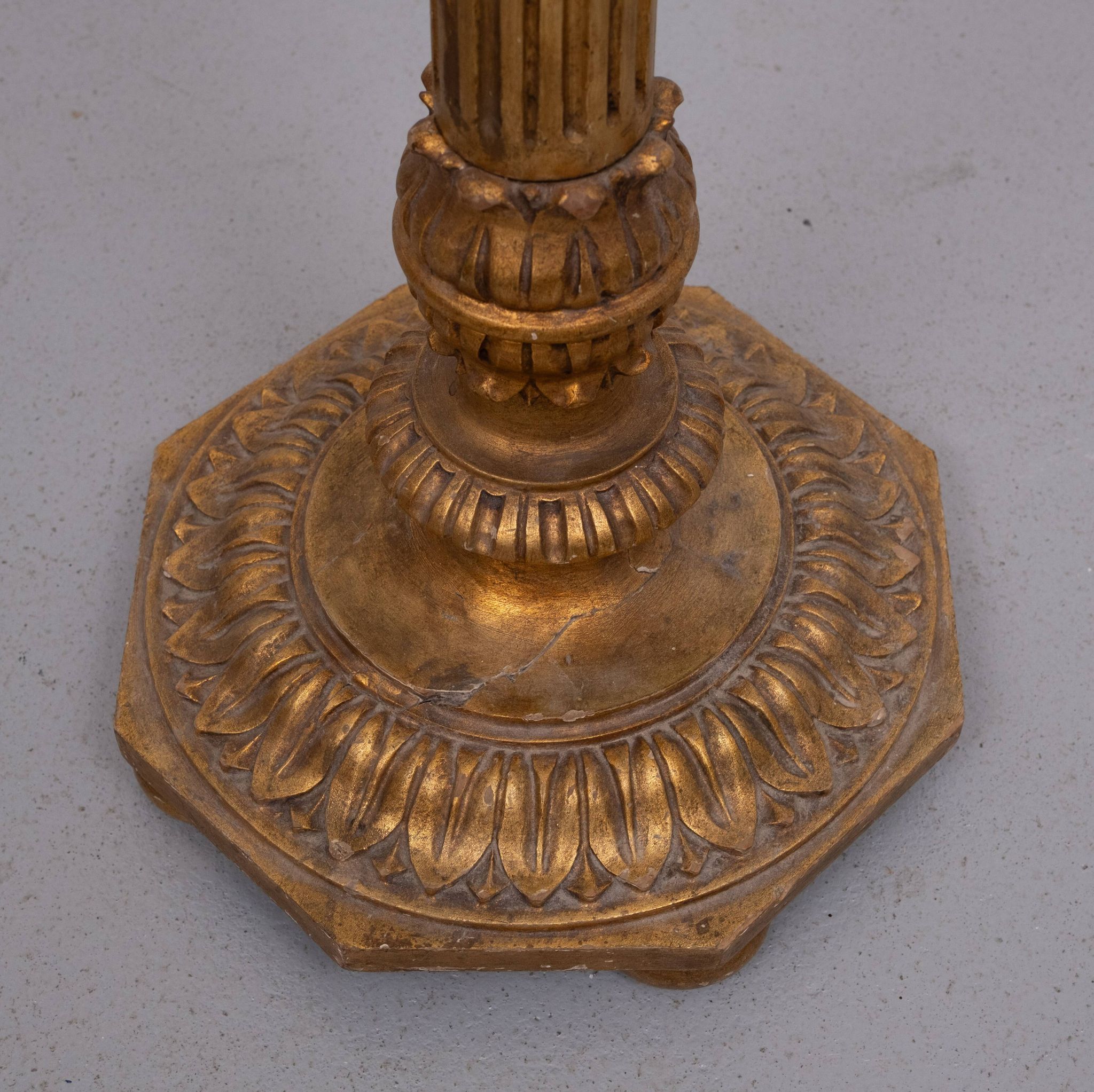 Lampadaire italien rococo en bois doré, années 1950