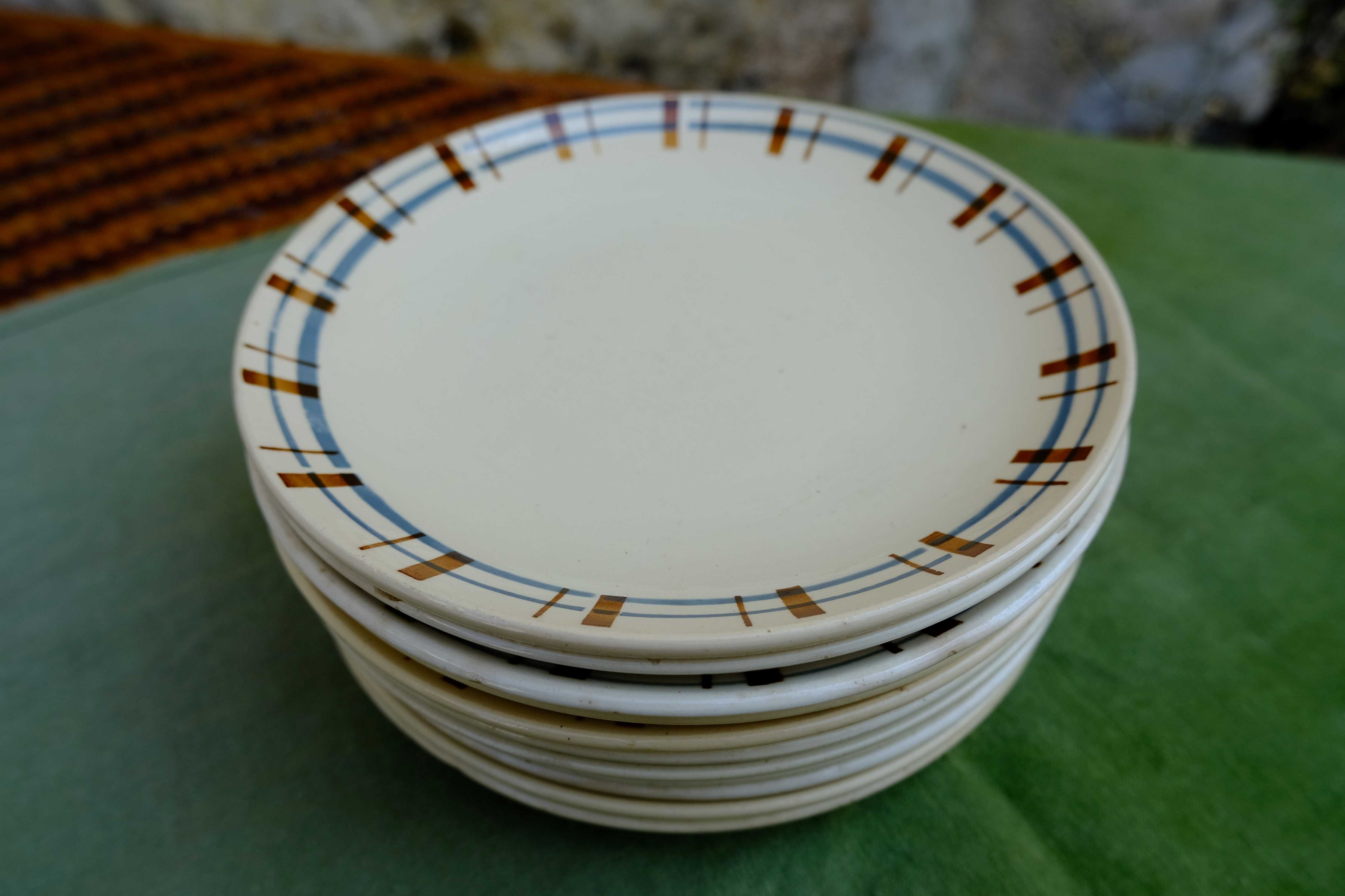 Cheese or dessert plates, Digoin and Sarreguemines 9205