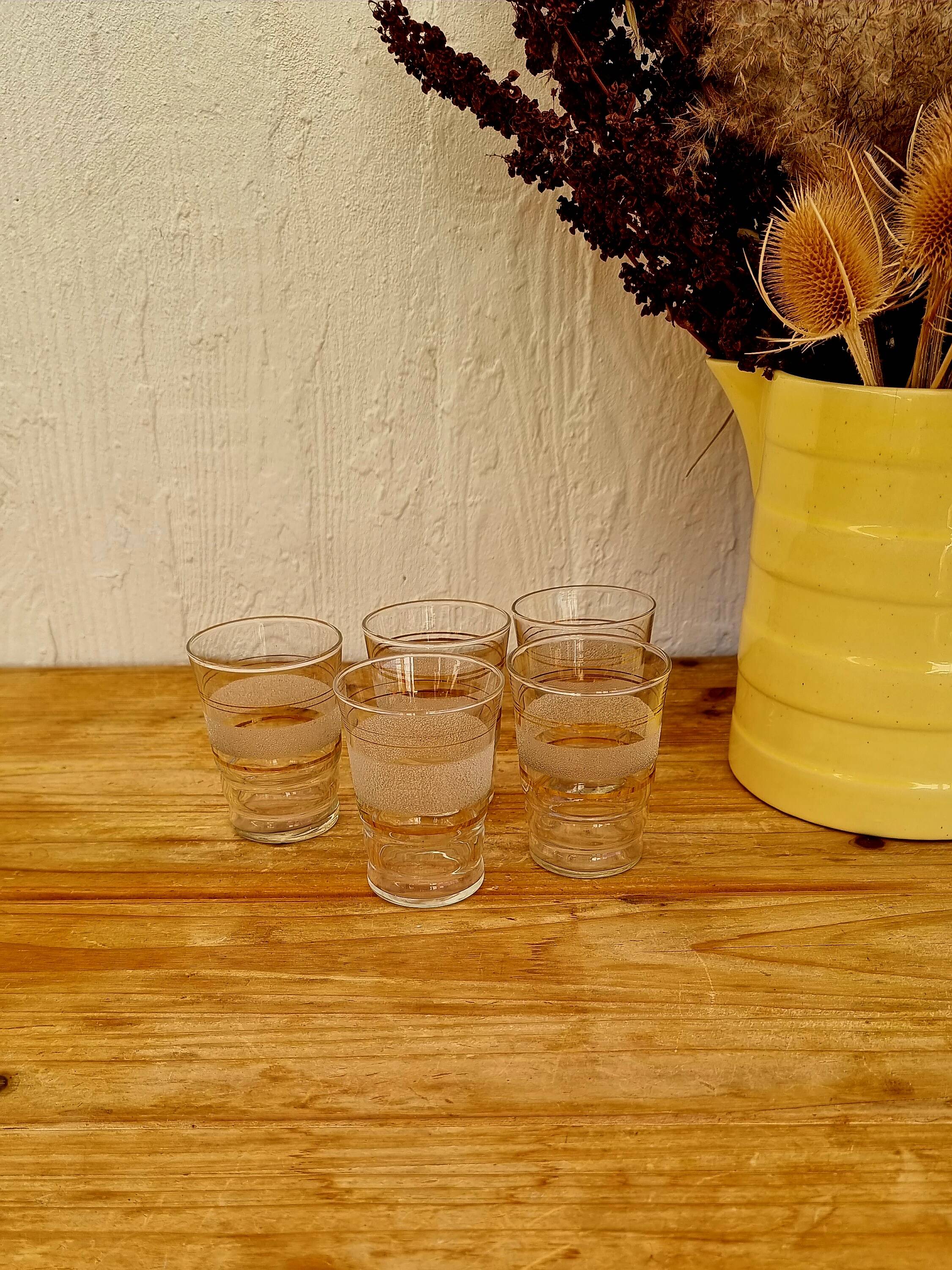 Set of 5 vintage granite glasses
