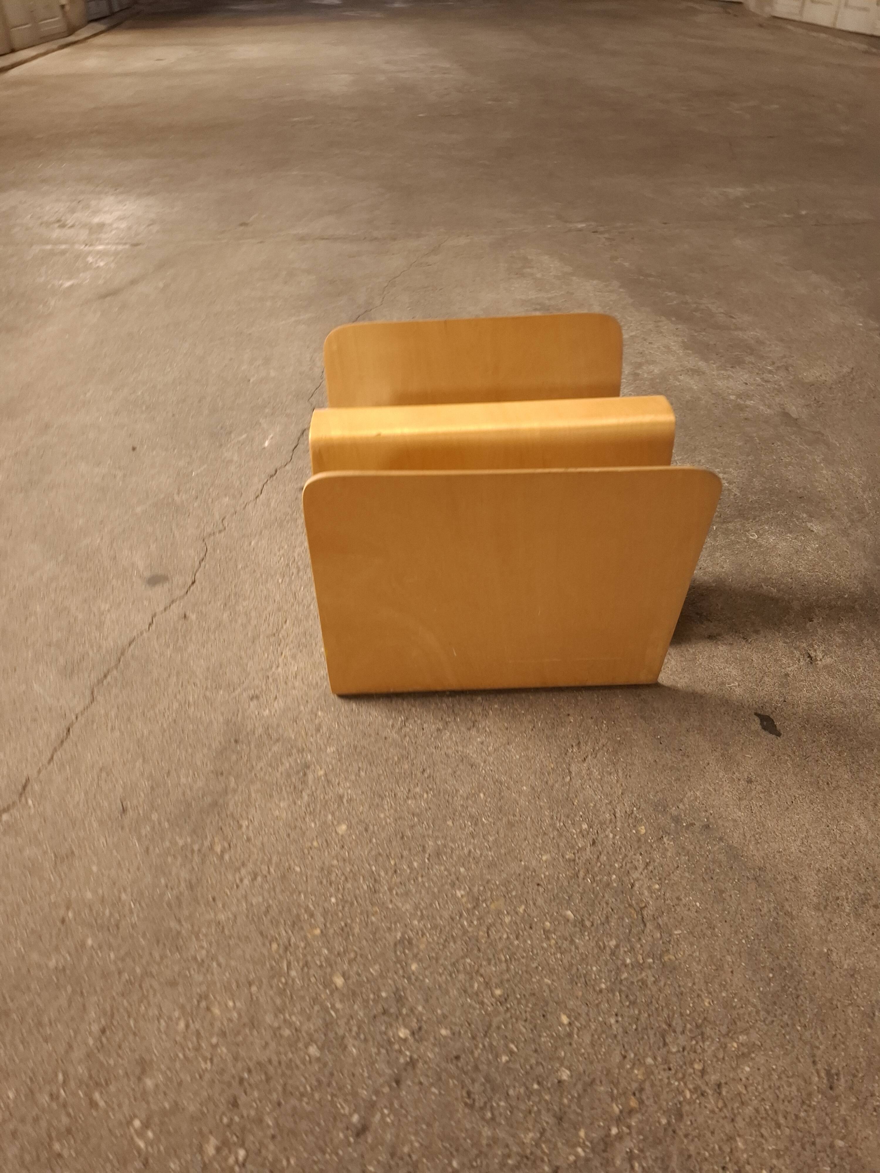 Wooden magazine rack from the 80s and 90s Habitat