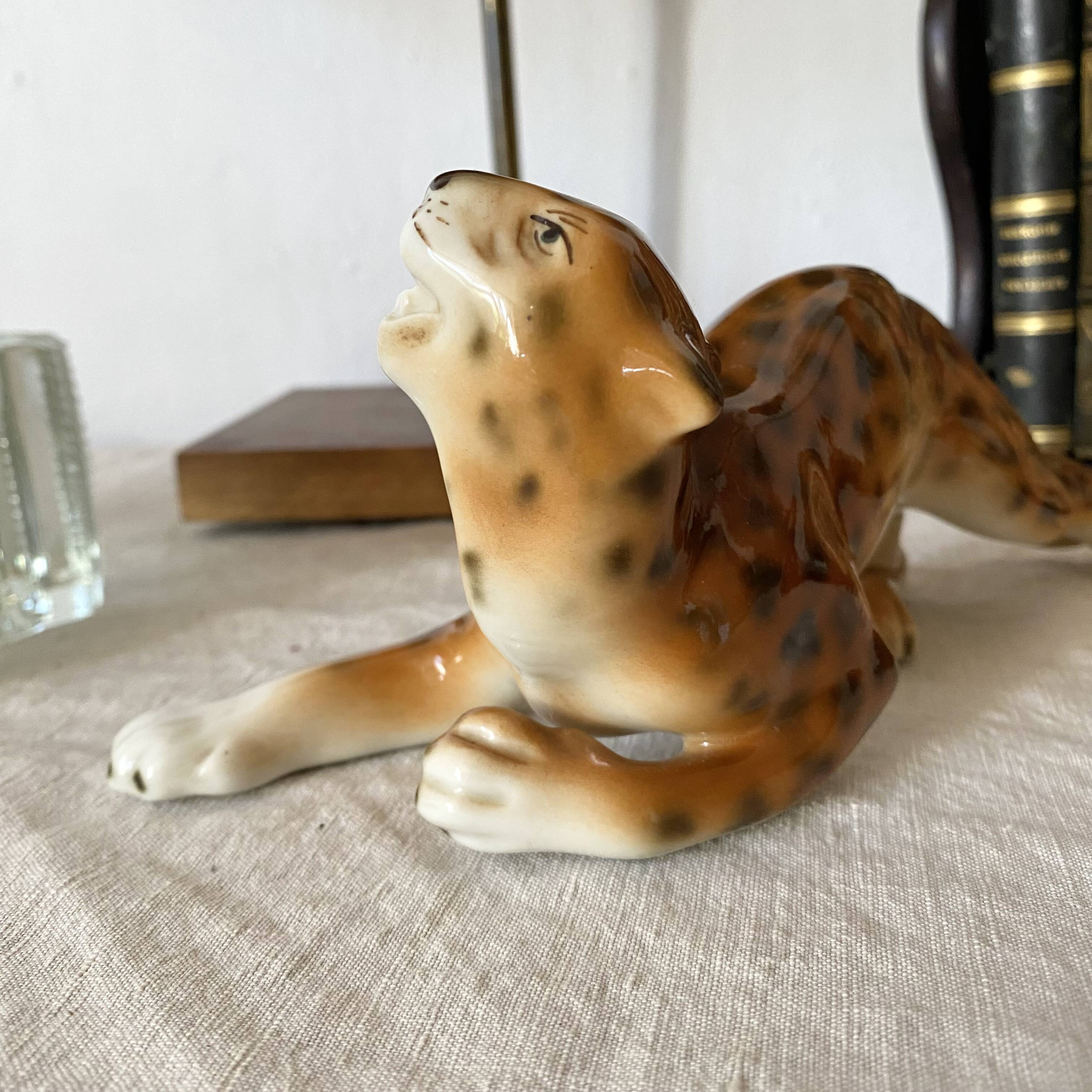 Vintage Royal Dux Figurine – Porcelain Cheetah – 21 cm