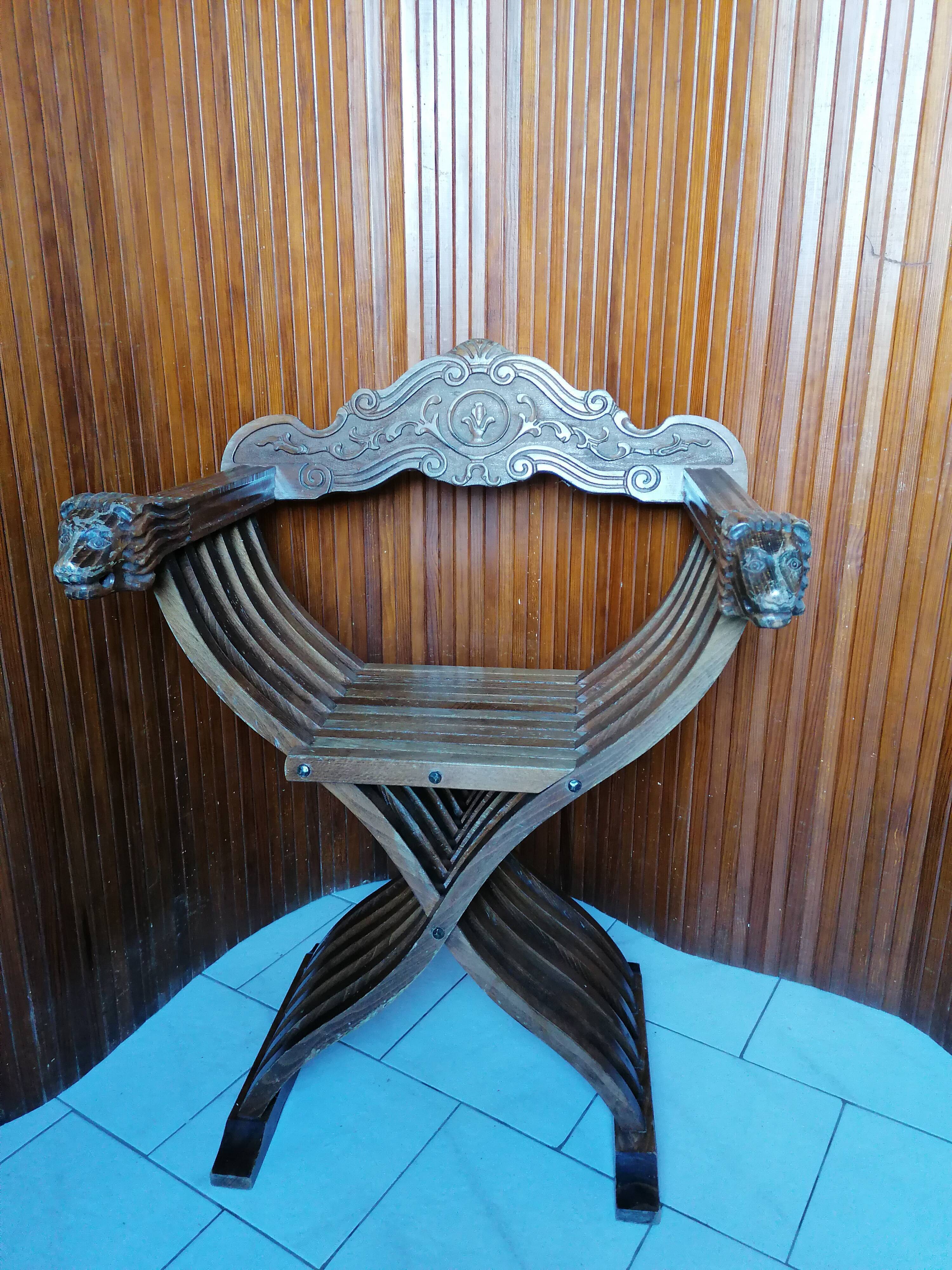 Curule or dagobert chair
