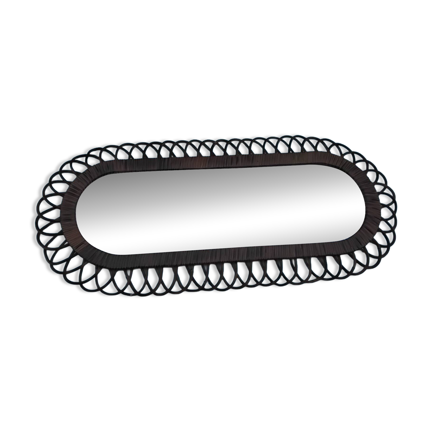 Oval mirror in rattan