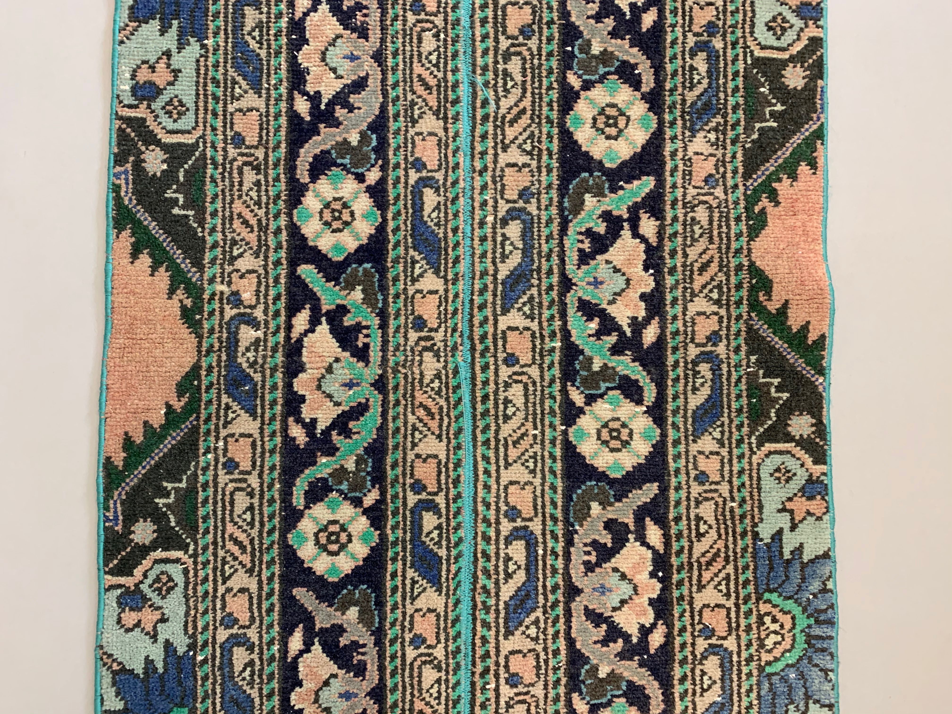 Distressed Turkish Rug 115x68 cm Vintage Shabby, Tribal Red, Green, Brown Small