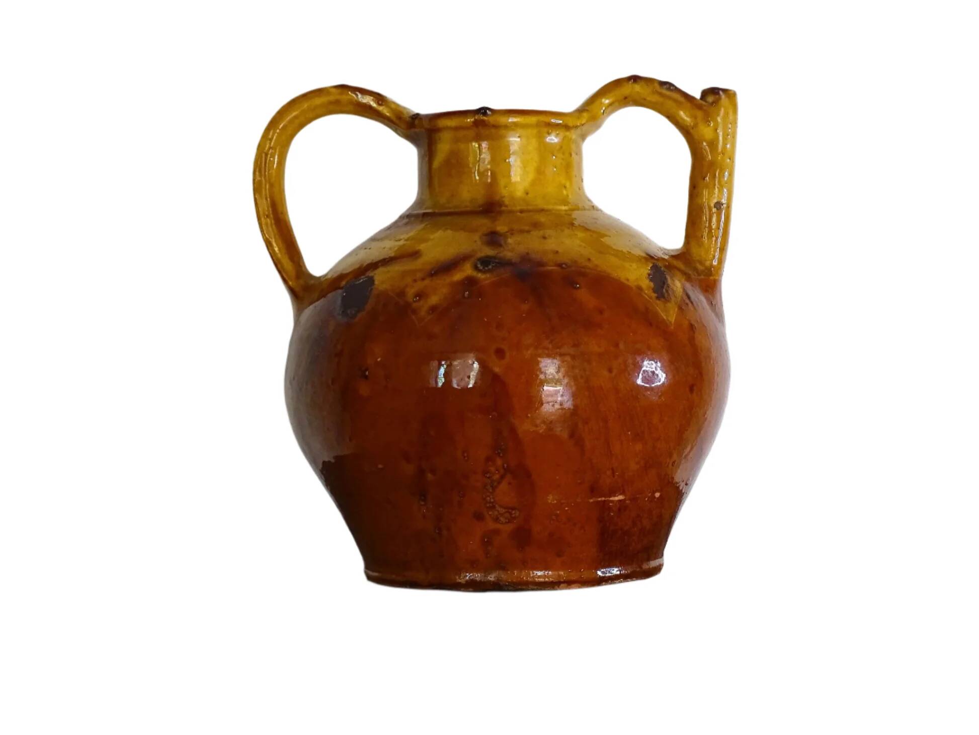 Pichet ou orjol ancien en faïence française à glaçure jaune