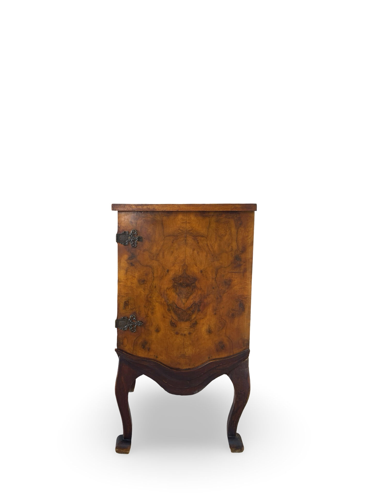 Buffet en noyer burr italien, années 1930.