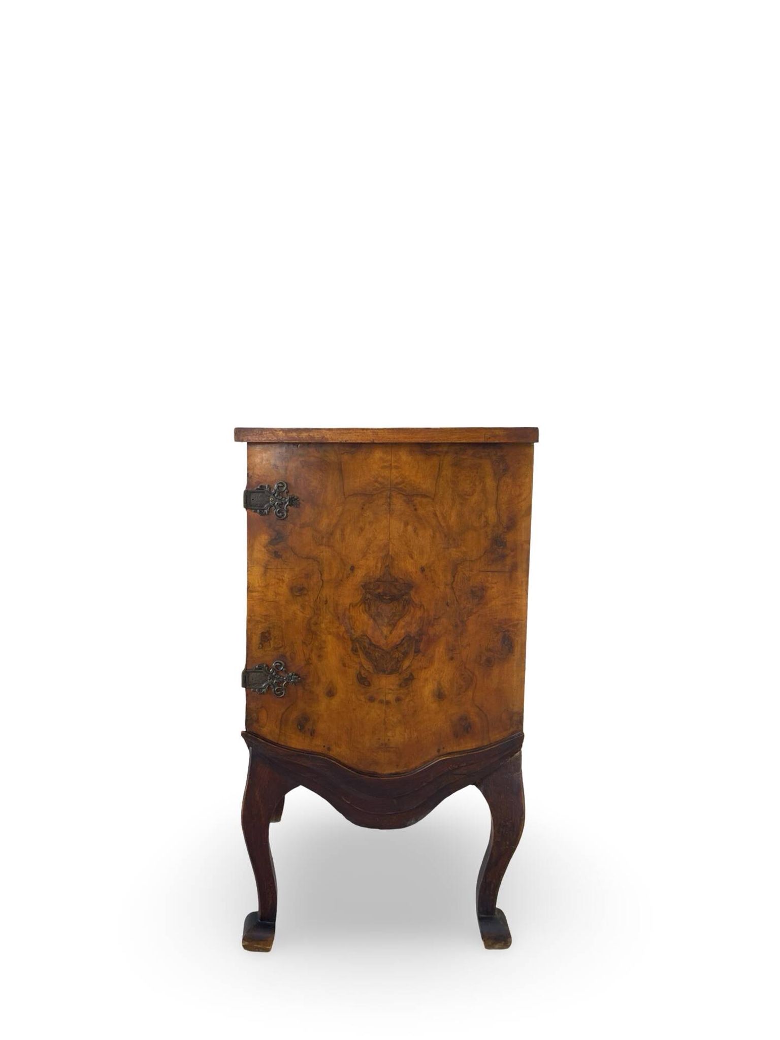 Buffet en noyer burr italien, années 1930.
