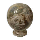 Vase boule en marbre