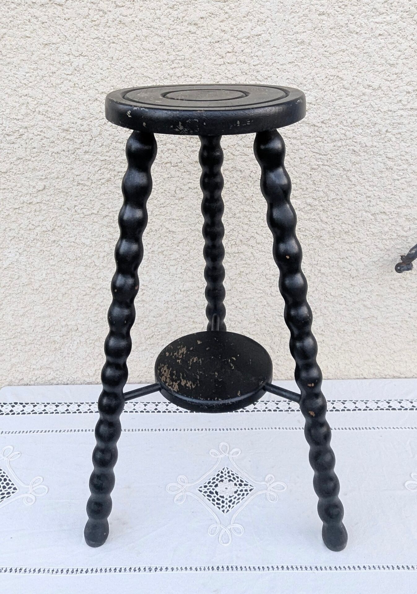 Tripod plant stand vintage brutalist design side table 50s 60s