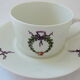 Suite de six tasses à thé et leurs sous-tasses en porcelaine par Singer, Limoges