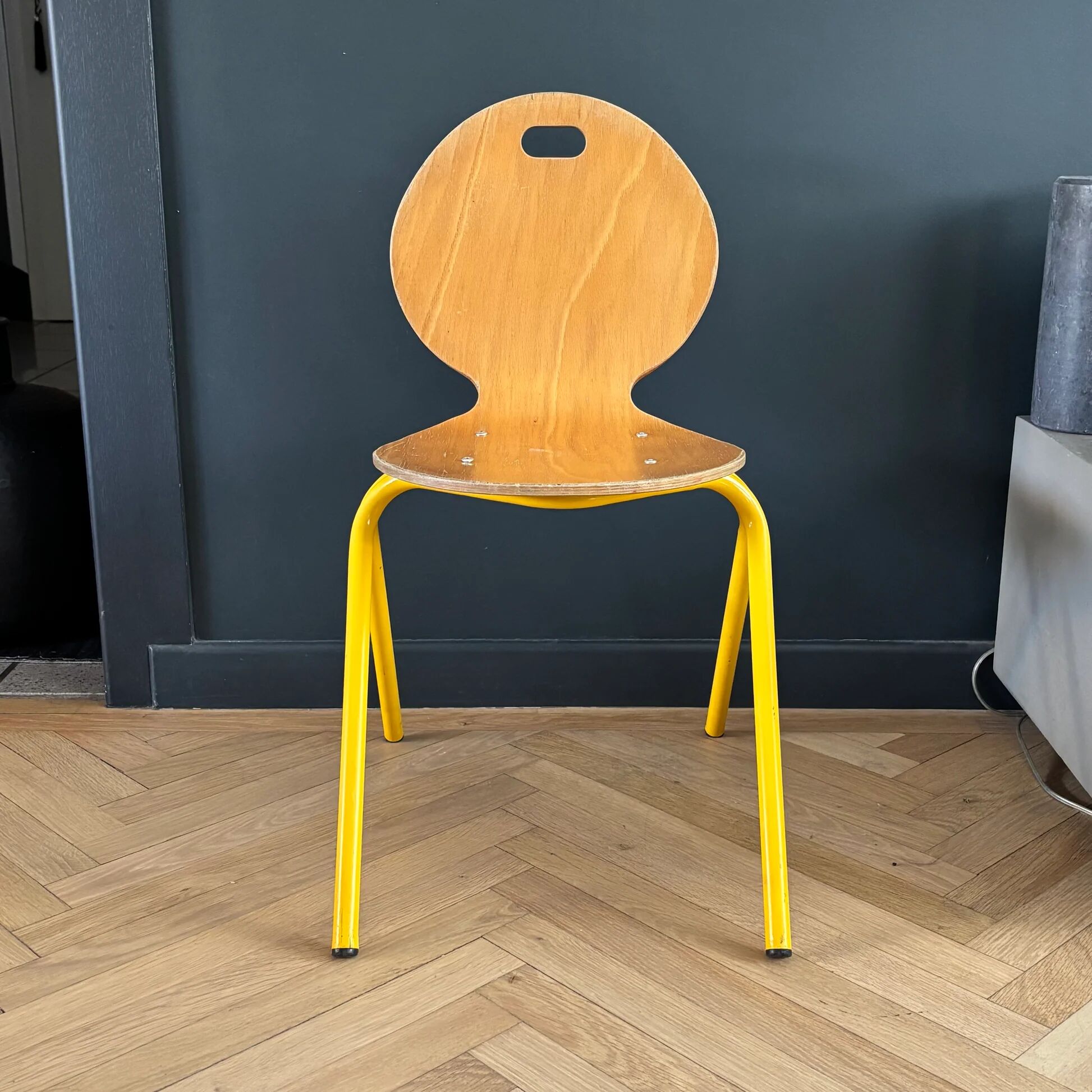 Chaise d’école enfant en lamellé-collé cintré
