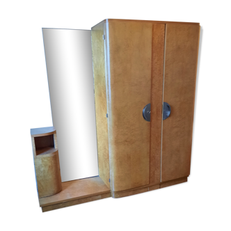 Armoire vintage